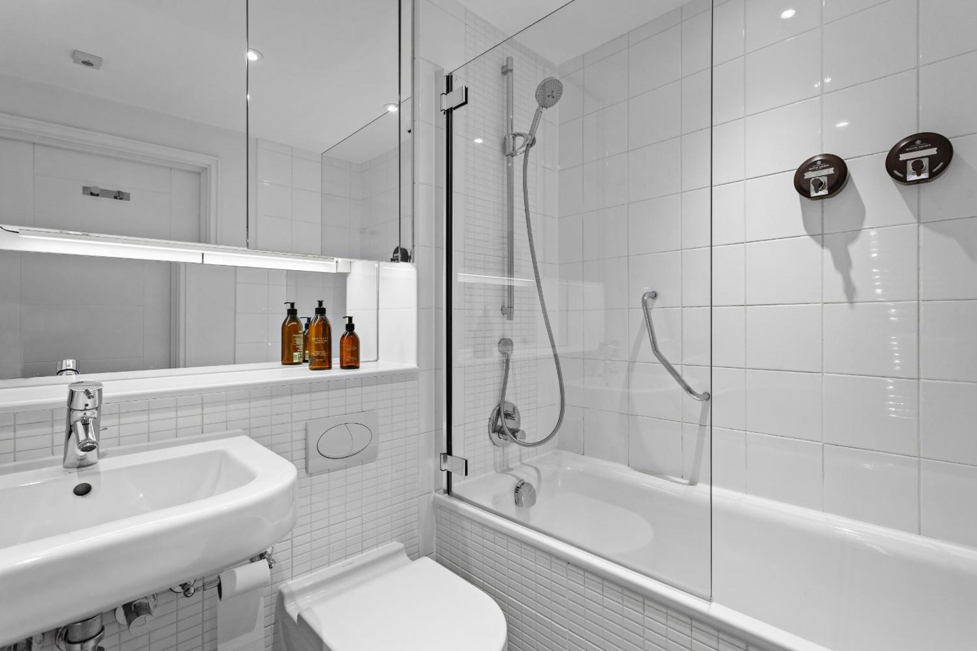 Dart Marina - Luxury Apartment On Marina Дартмаут Экстерьер фото