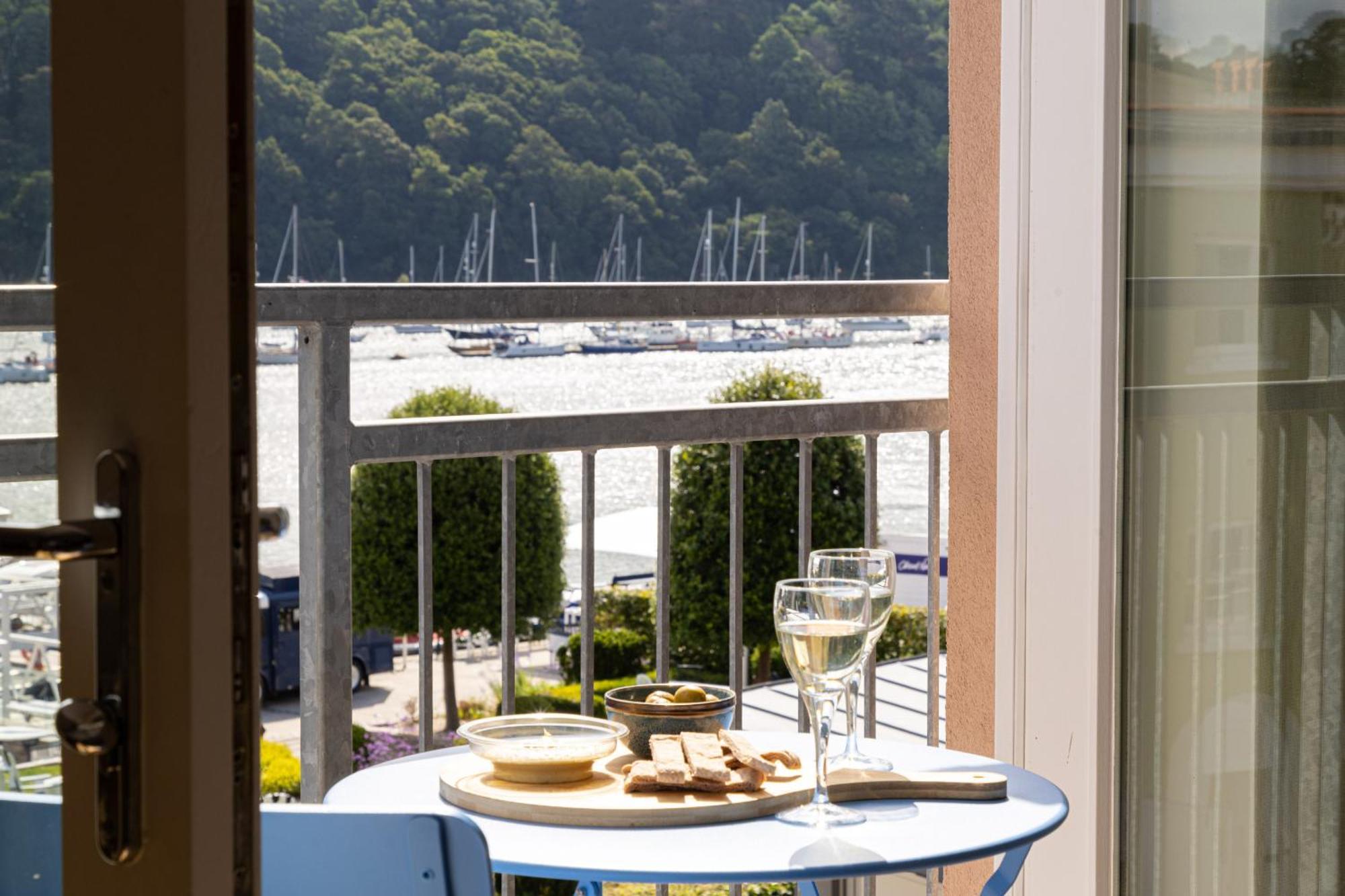 Dart Marina - Luxury Apartment On Marina Дартмаут Экстерьер фото